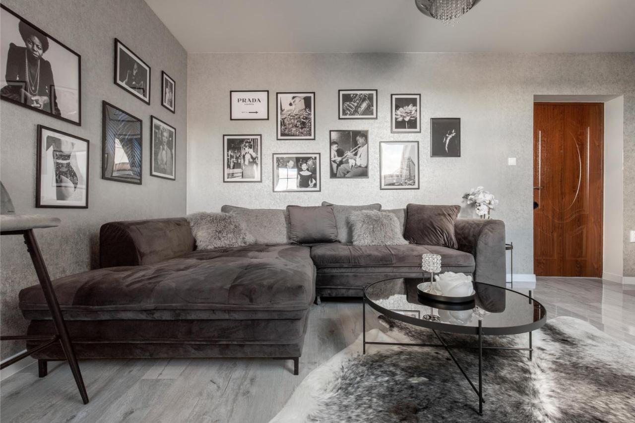 Apartman Blue Moon Banska Stiavnica Bagian luar foto