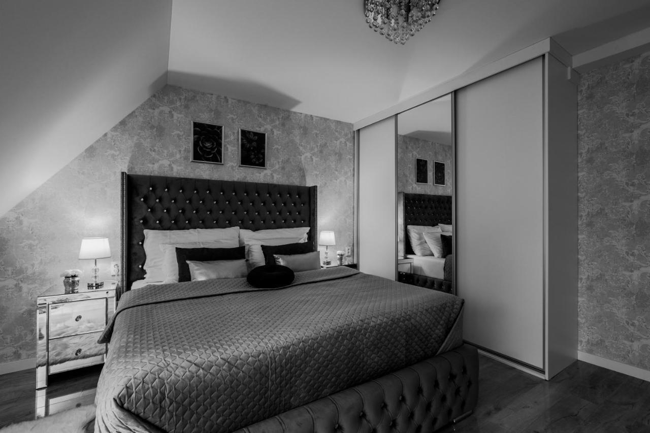 Apartman Blue Moon Banska Stiavnica Bagian luar foto